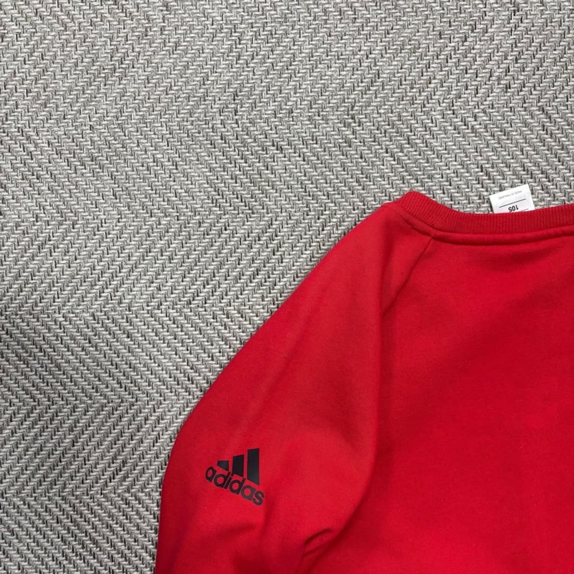 아디다스 프린팅 맨투맨 v0242 상품이미지4