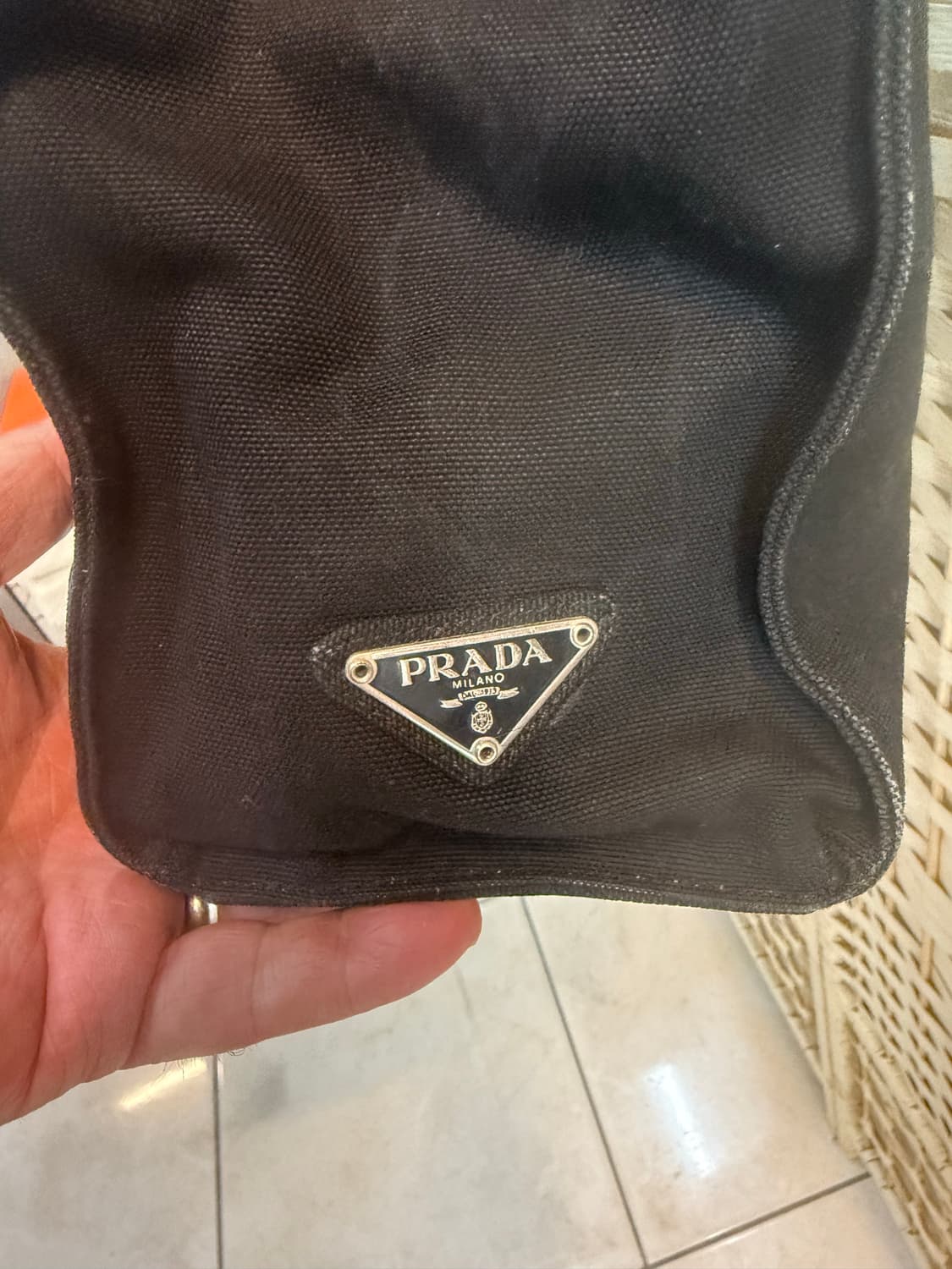 정품 프라다 캔버스 숄더백 팝니다 상품이미지3