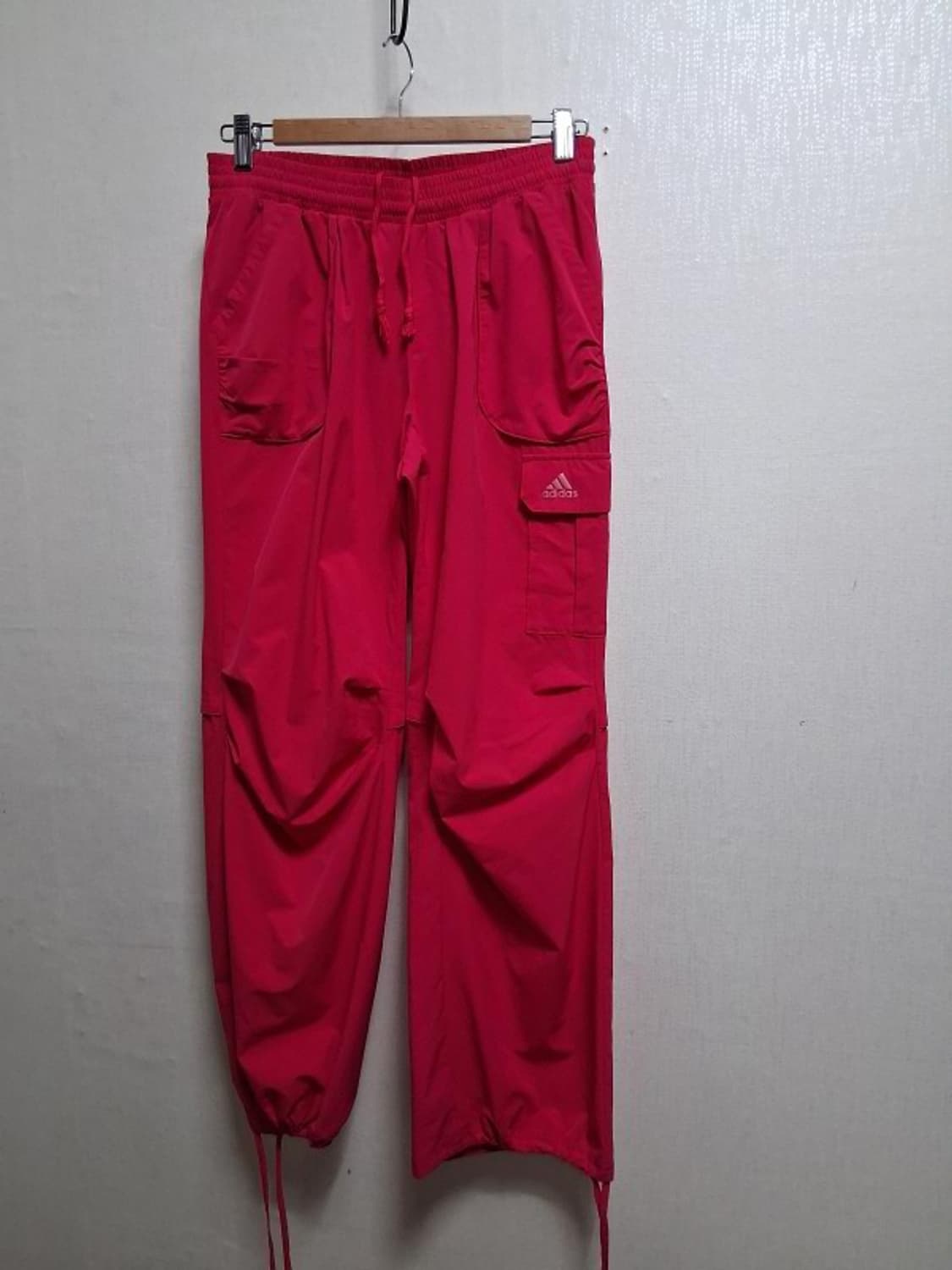 일본빈티지 아디다스 핑크 트랙팬츠 폴리 홑겹 미착용컨디션 허리 27까지
 상품이미지1