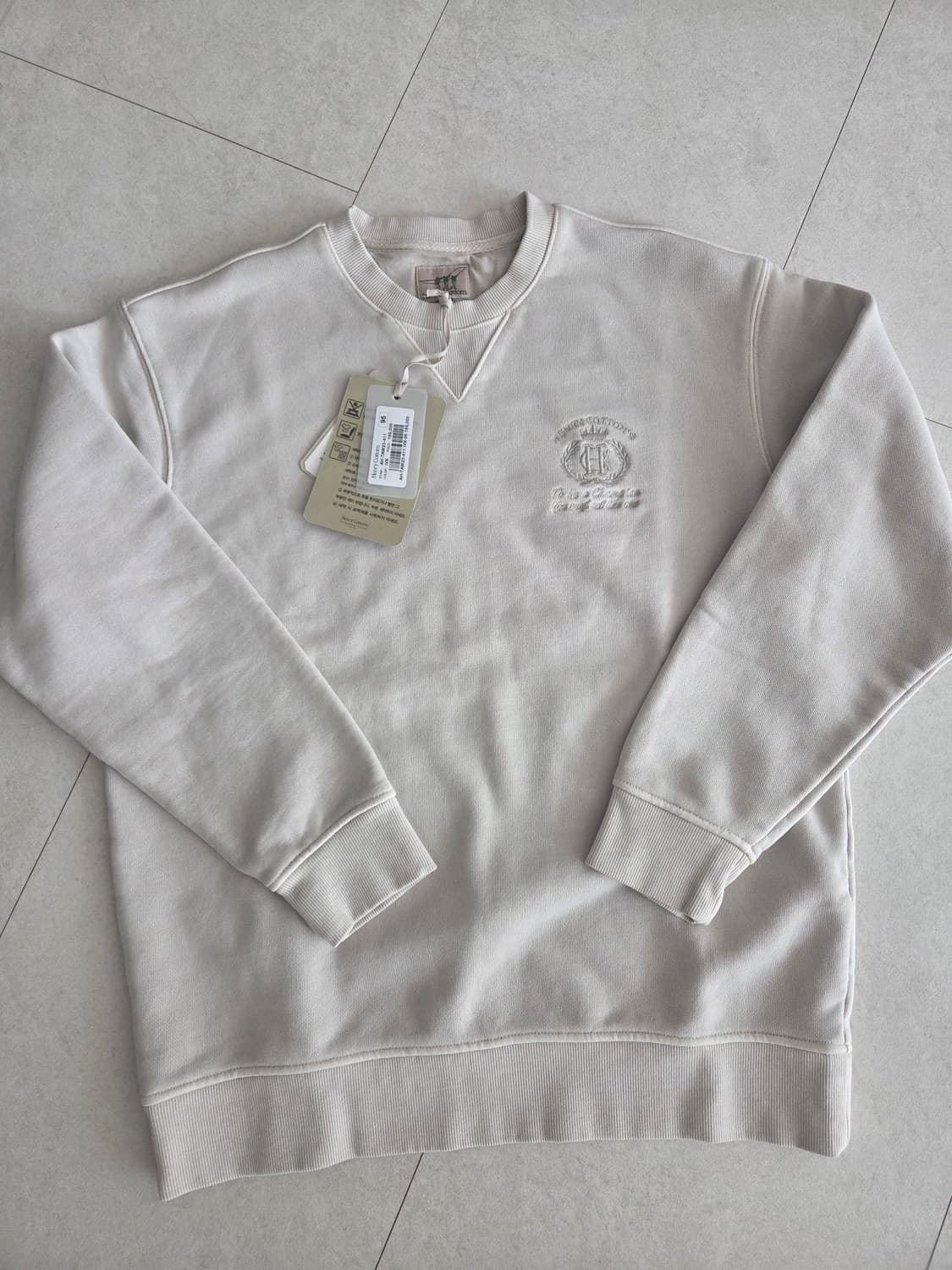 [새상품] 헨리코튼 맨투맨 가먼트다잉 상품이미지1