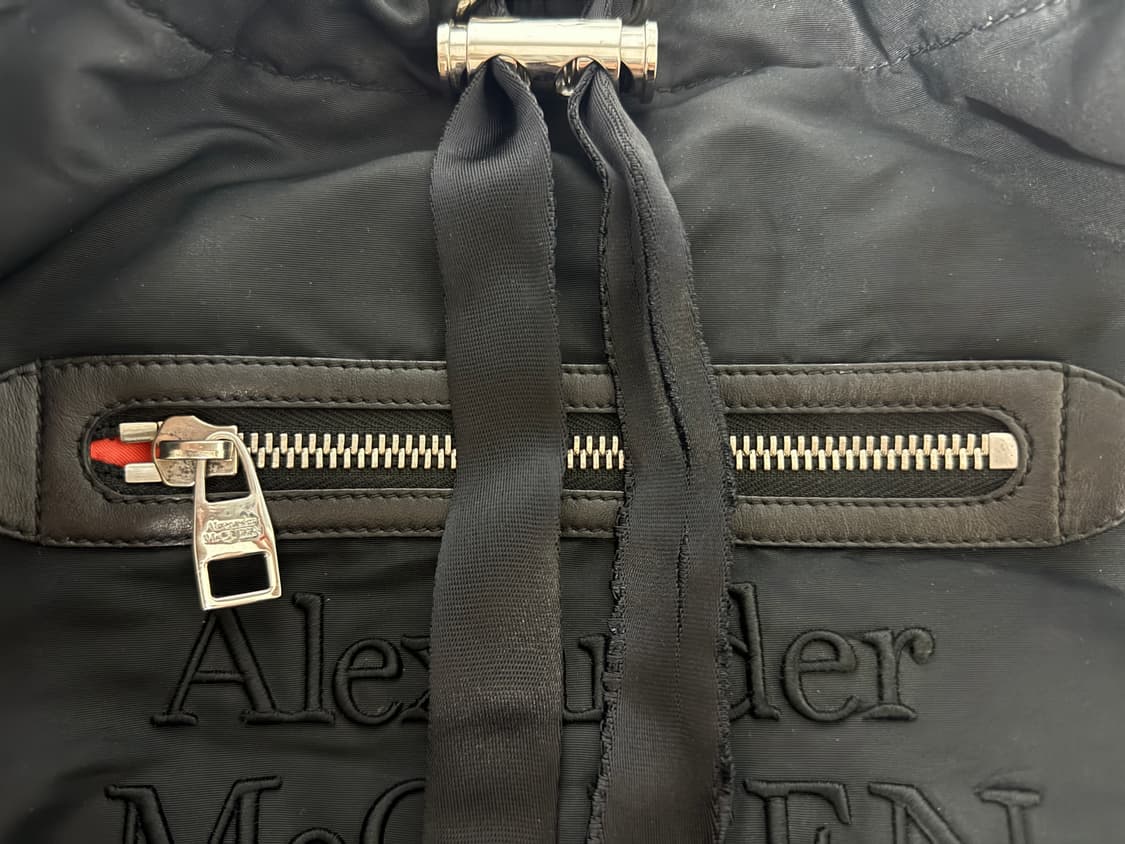 Alexander McQueen 2021 The Bundle Medium 상품이미지9