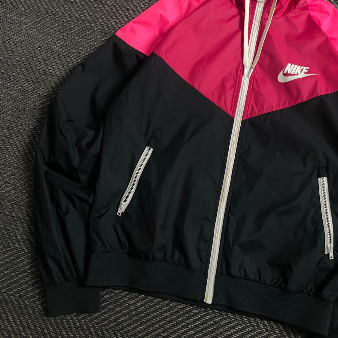 나이키 우먼스 윈드러너 러닝 바람막이o 4645 상품이미지2