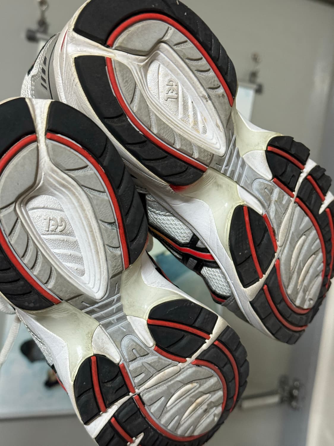 아식스 젤 1090 화이트 블랙 255 상품이미지3