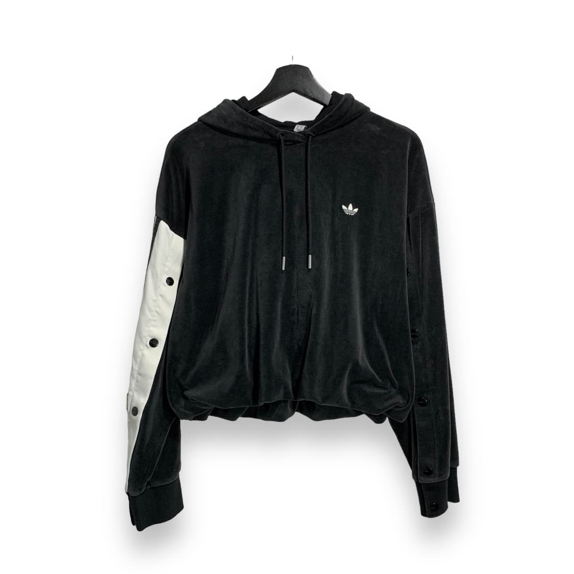 아디다스 벨벳 스냅버튼 후드티 상품이미지1