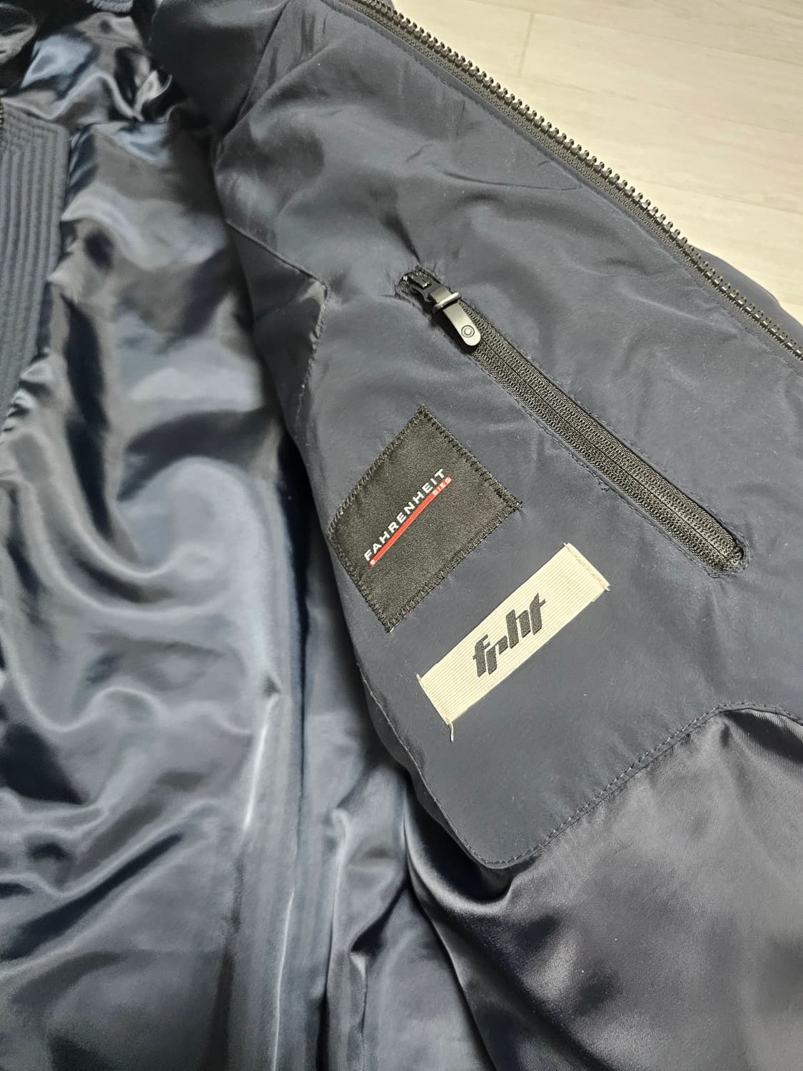 피렌하이트 지이크 카라코람 다운자켓 100 네이비 상품이미지3