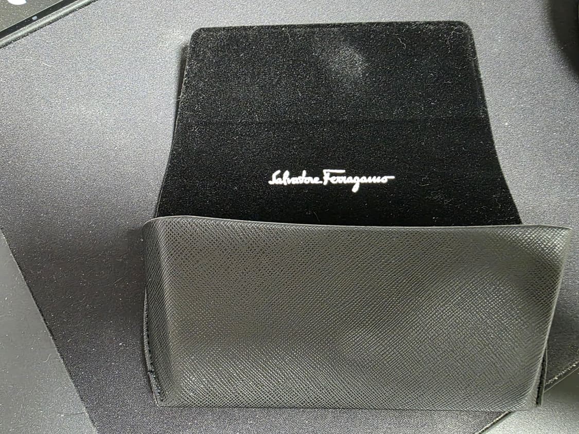 페라가모 그레이 스퀘어 남성 선글라스 팝니다 상품이미지4