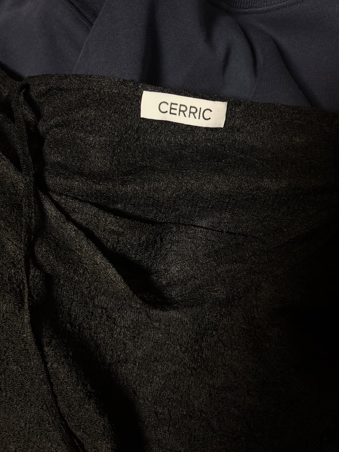 CERRIC 세릭 lace tangle strap top 상품이미지4