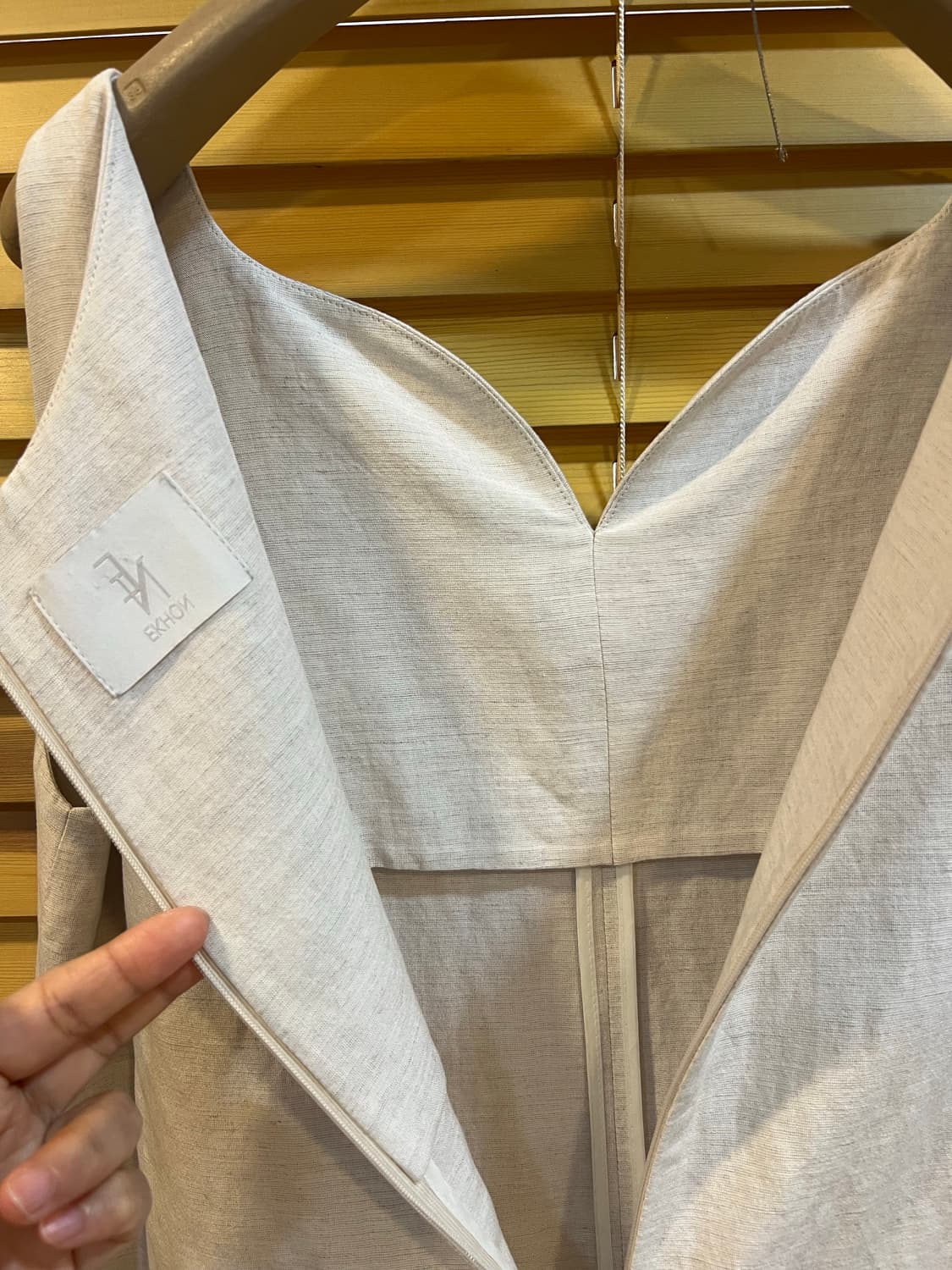 에콘 EKHON 여성 오트밀베이지 린넨원피스 슬리브리스원피스 상품이미지5