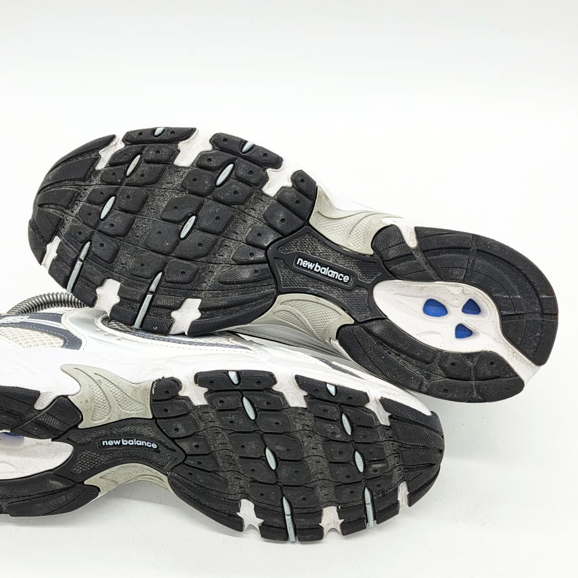 뉴발란스 530 화이트 다크 아크틱 그레이 (230 D) 상품이미지3