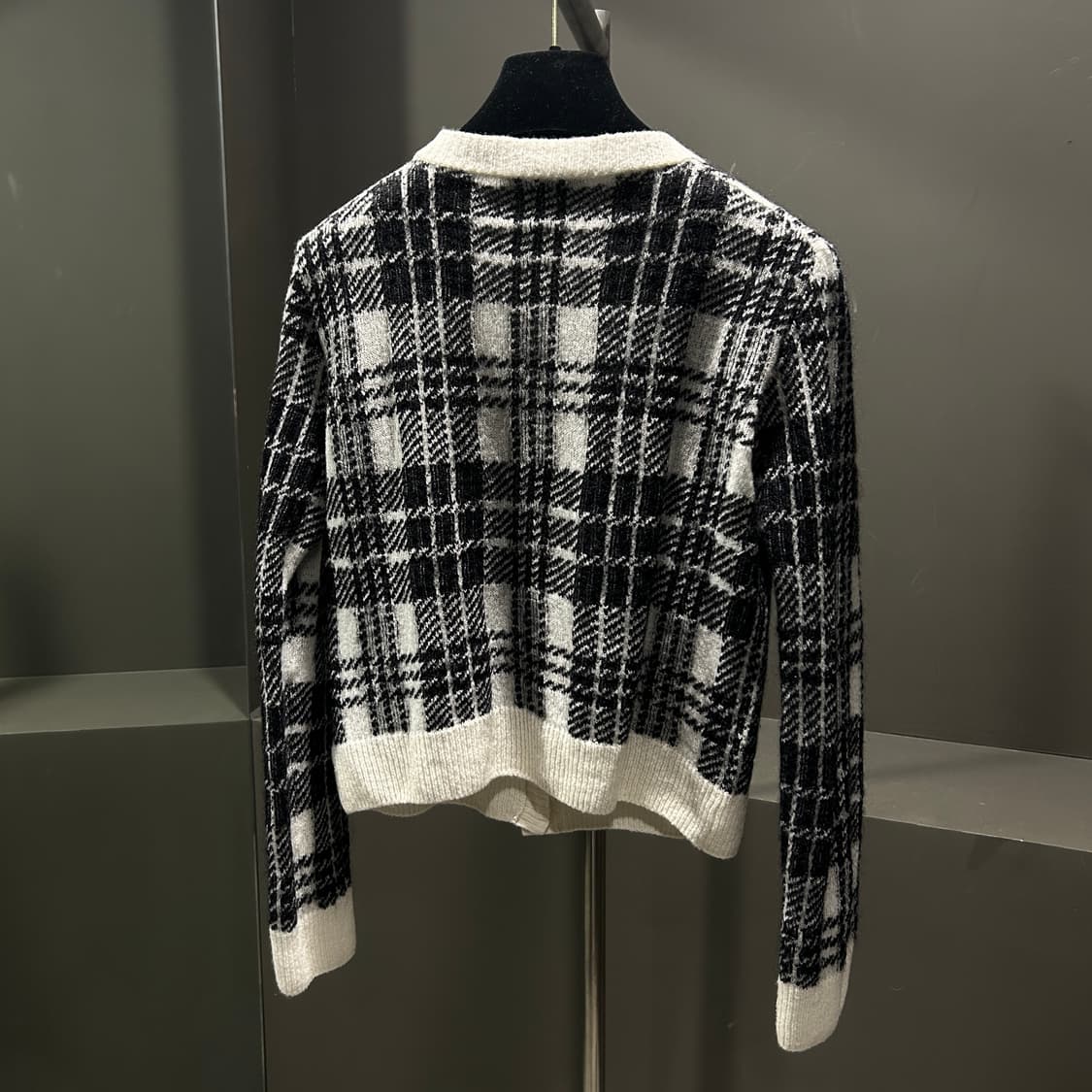 디올 모헤어 캐시미어 체크 가디건 상품이미지4