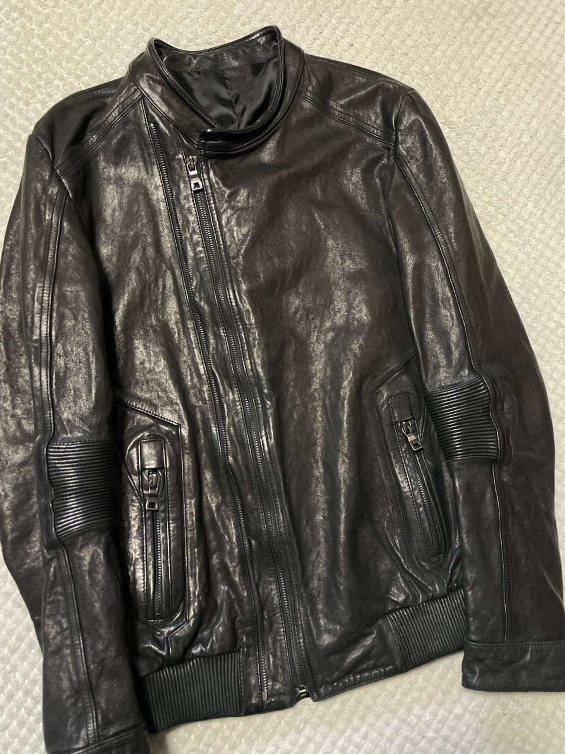 광희시장 웨스턴 무드 램스킨 양가죽 바이커 절개 레더 자켓 상품이미지5