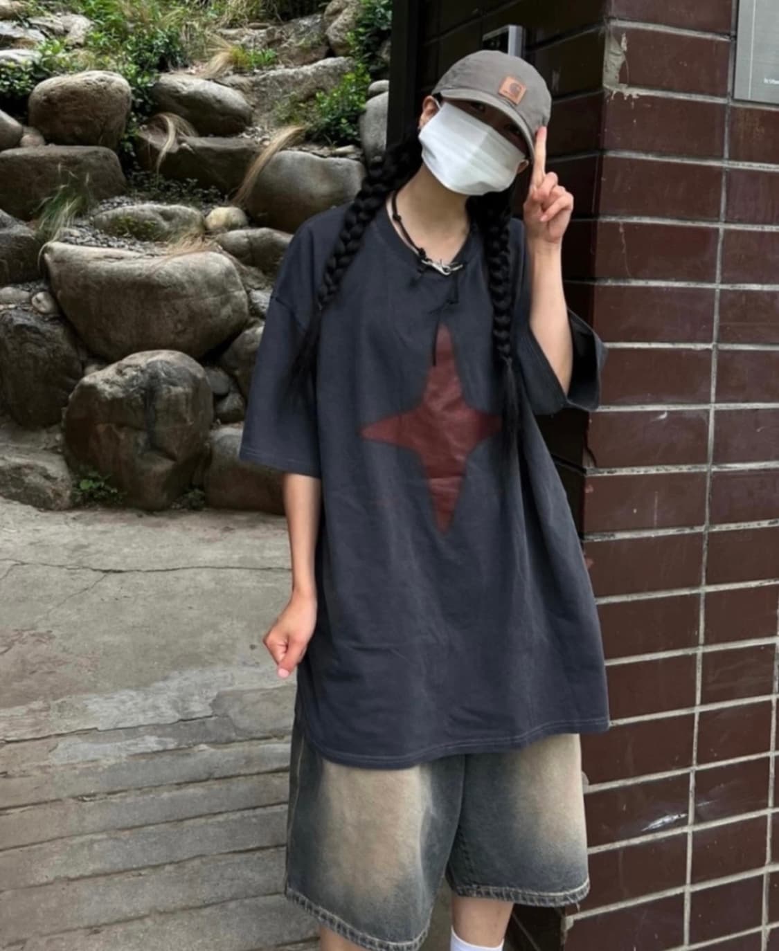 빈티지 y2k 워싱 차콜 반팔티 상품이미지1