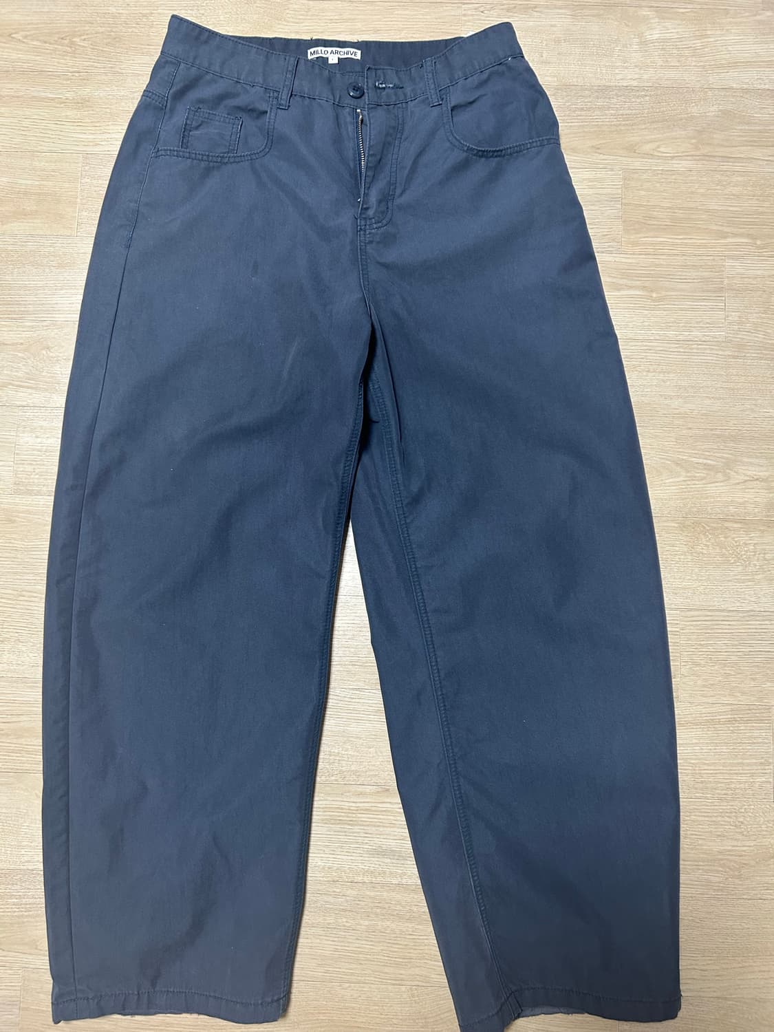 리플렉티드 치노 팬츠 상품이미지1