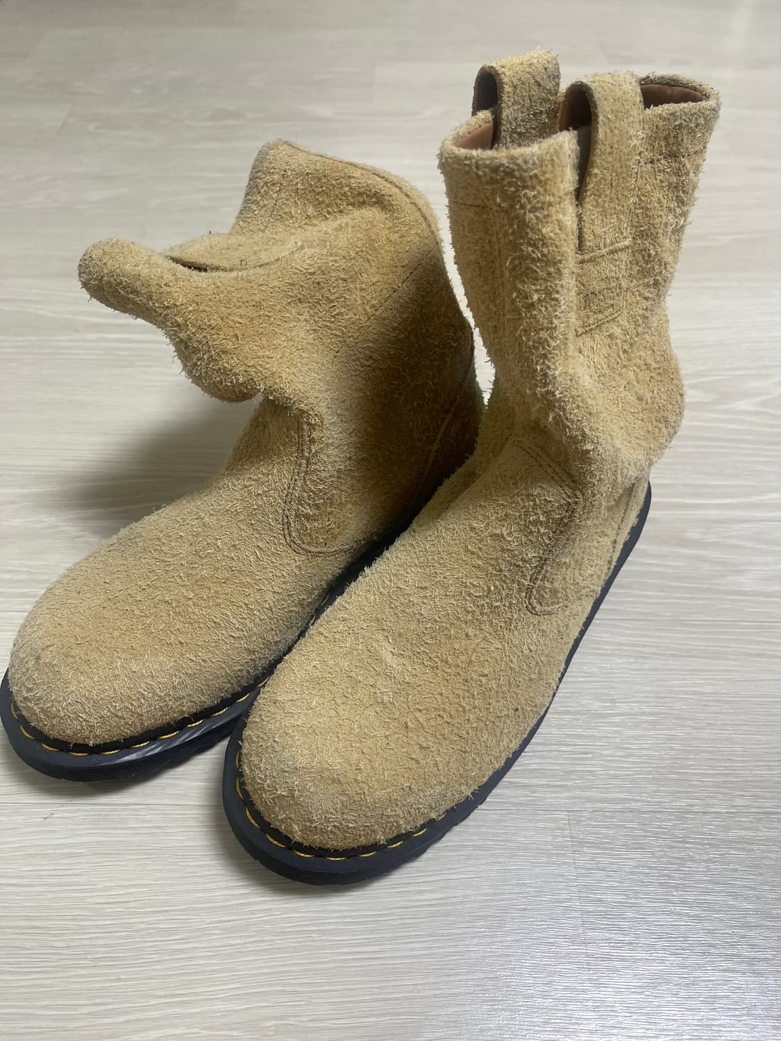 스투시 닥터마틴 데콘 탄 us7 팝니다 2295 상품이미지1