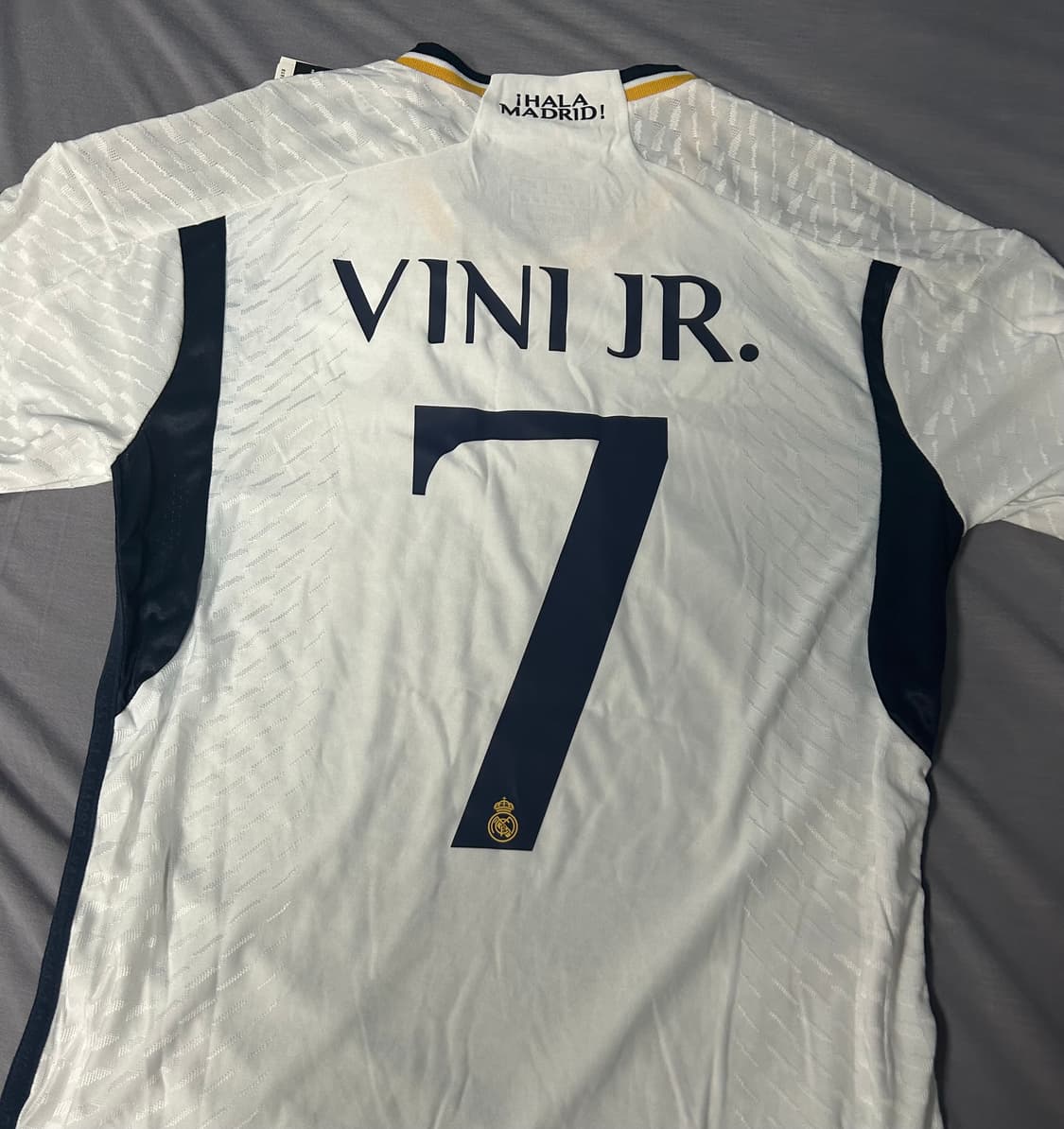 23/24 레알 마드리드 홈 어센틱 유니폼 상품이미지5