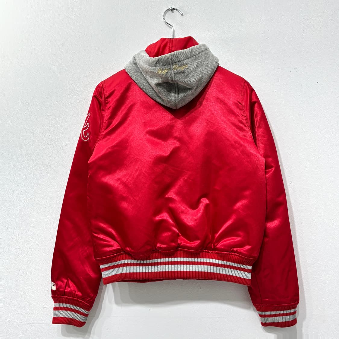 MLB 크롭 바시티 누빔자켓 상품이미지2