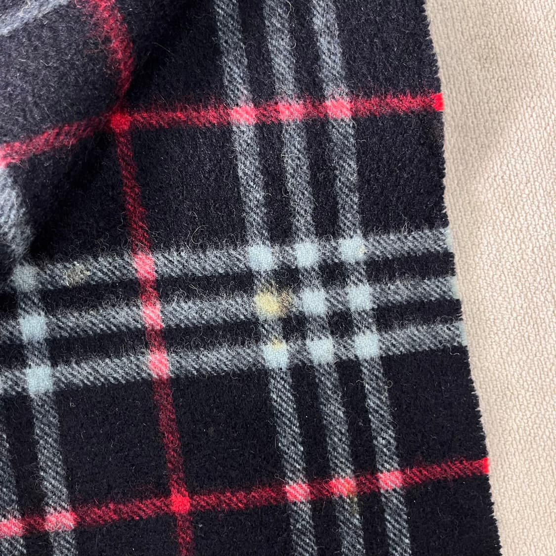 버버리 노바체크 램스울 네이비 머플러 상품이미지5