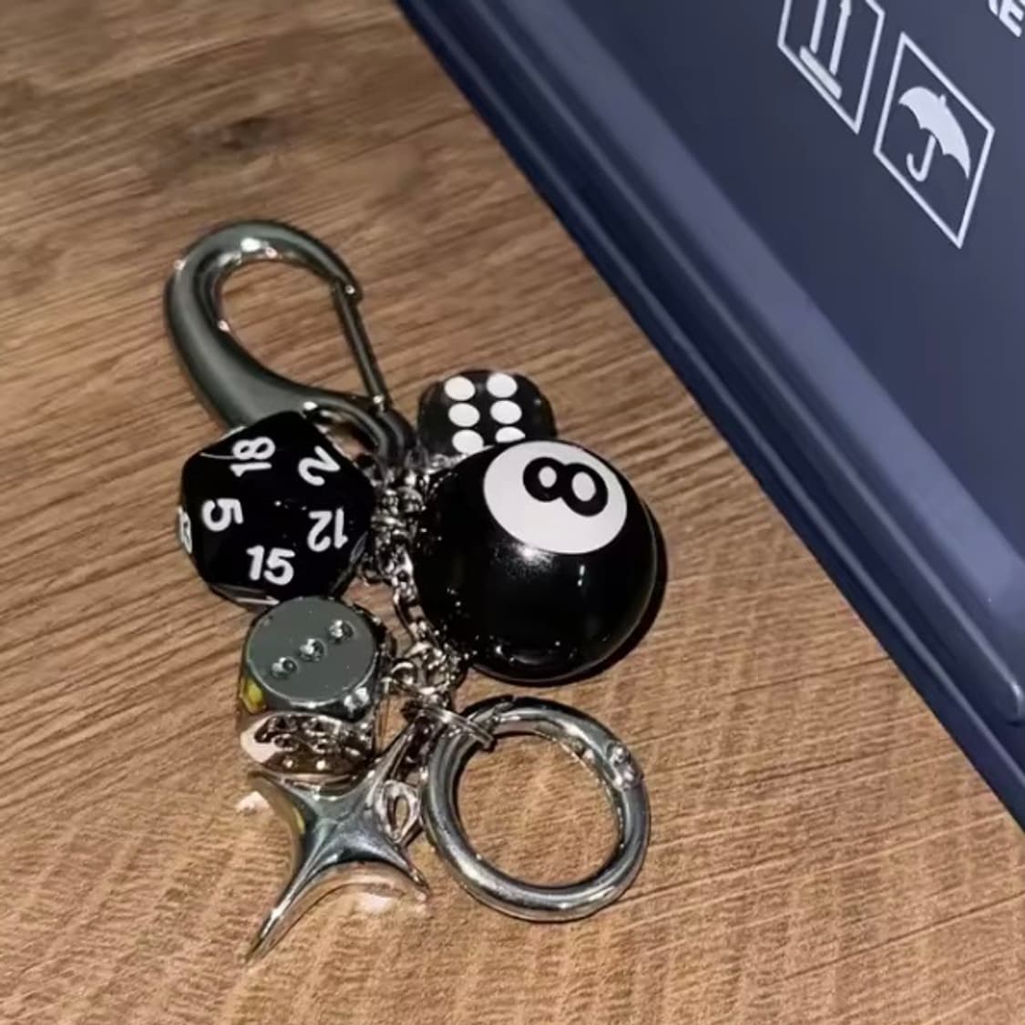 에잇볼 다이스 키링 상품이미지4