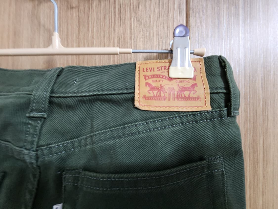 (24)여성 리바이스 미드 라이즈 보이프랜드핏 데님 팬츠 카키 상품이미지4