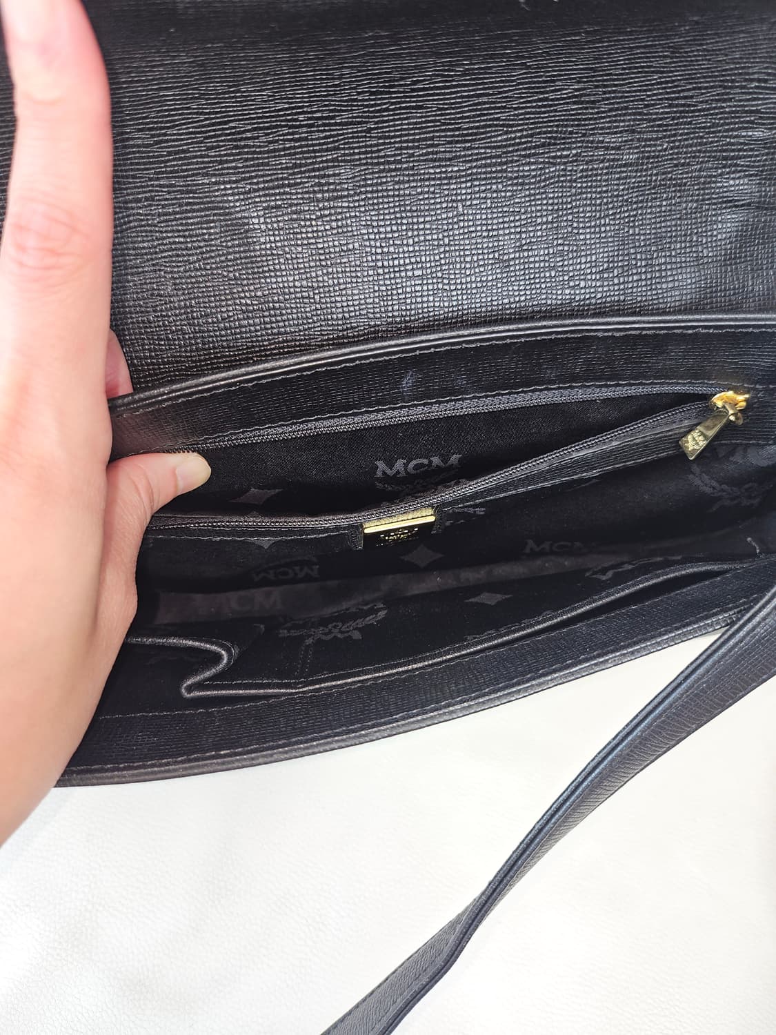 정품)) MCM 블랙 숄더백 상품이미지4