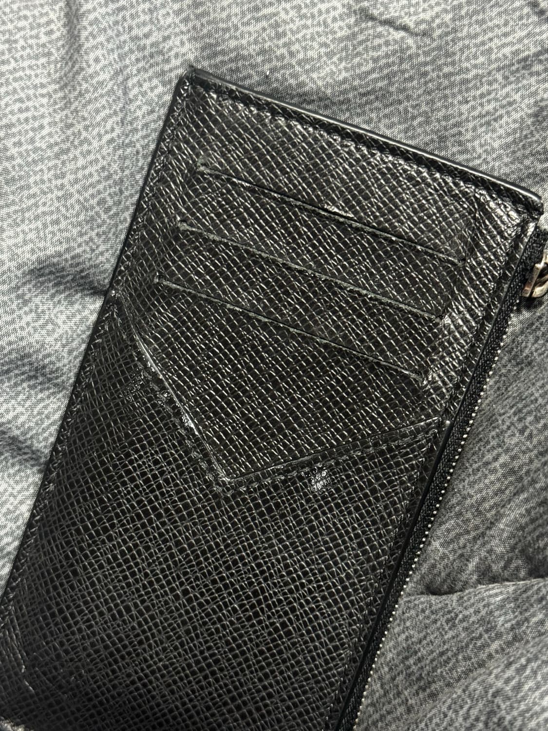 루이비통 코인 카드 홀더 타이가 블랙 상품이미지6