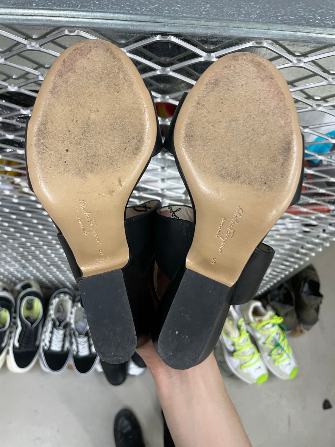 페레가모 블랙 레더 샌들 5 상품이미지6