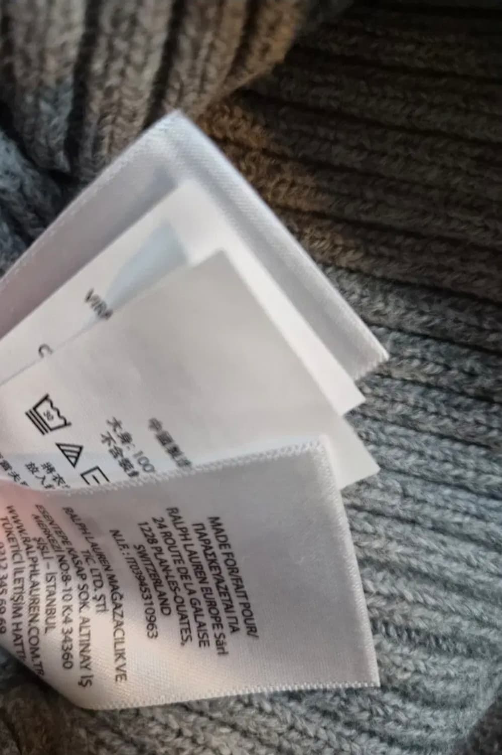 폴로 랄프로렌의 클래식한 케이블 니트 상품이미지8