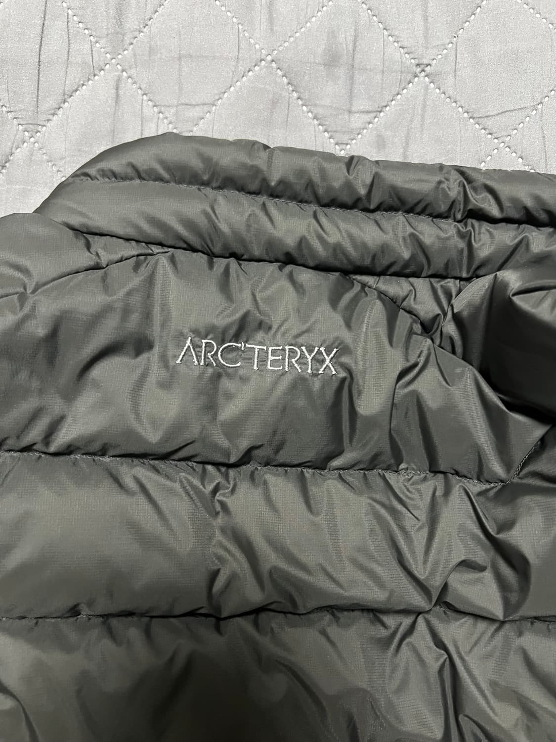 아크테릭스 세륨 자켓 논후드 블랙 (L) 택 뗀 새상품 판매 상품이미지7