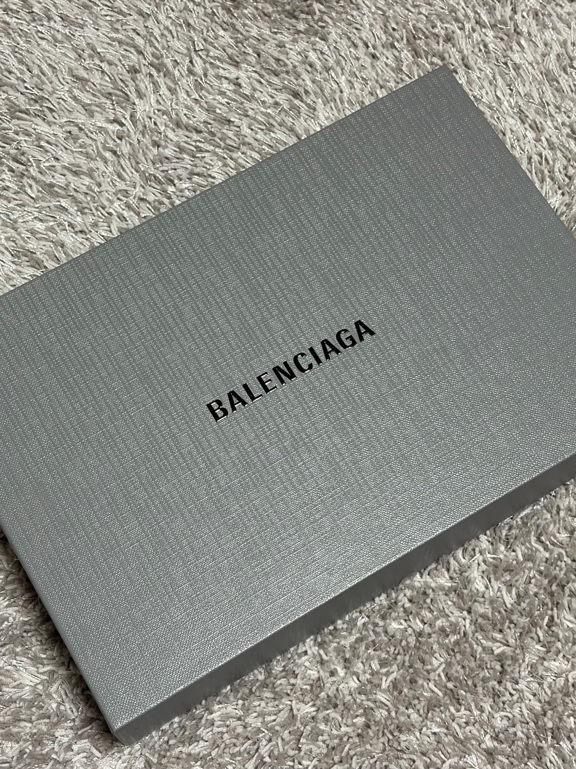 💫급처💫🖤발렌시아가 패스포트 폰 홀더 블루 지갑🖤 상품이미지2