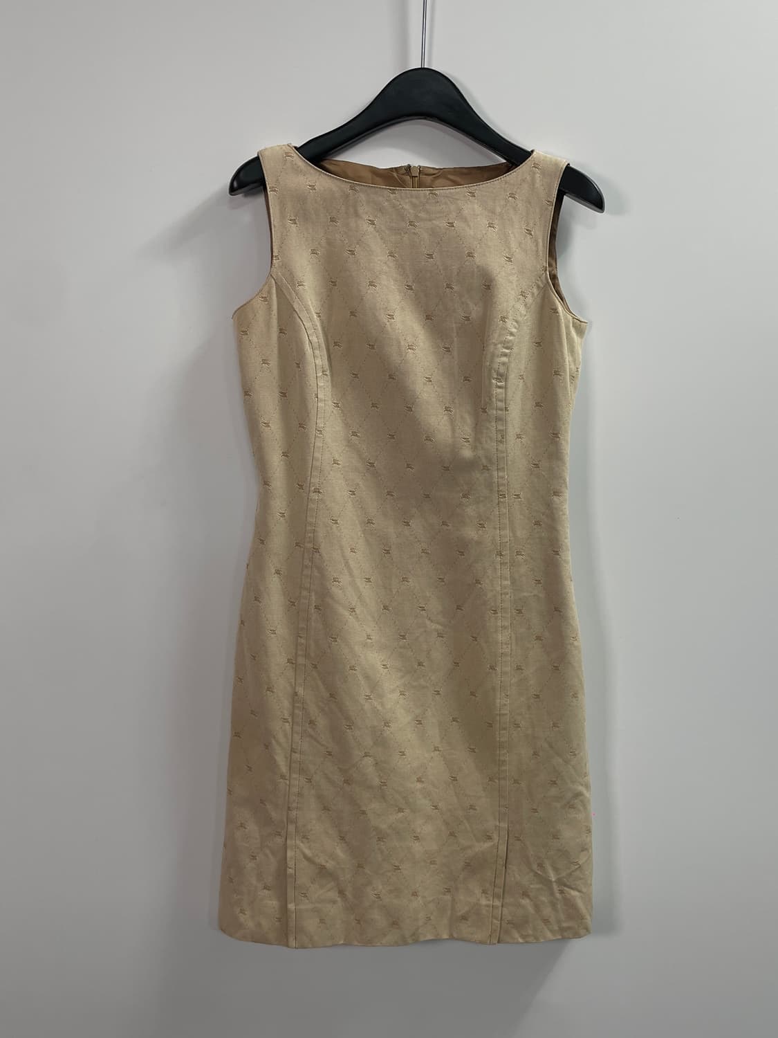 버버리 자가드 패턴 나시 원피스 (on.239) 상품이미지1