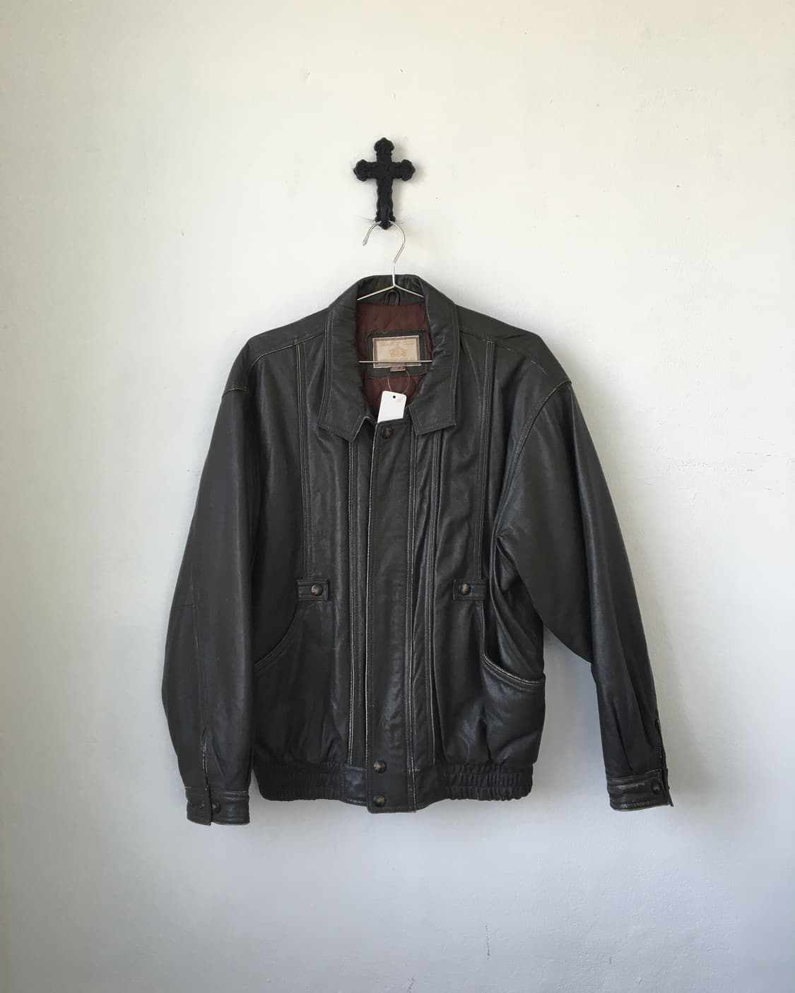 Brown leather bomber jacket 상품이미지1