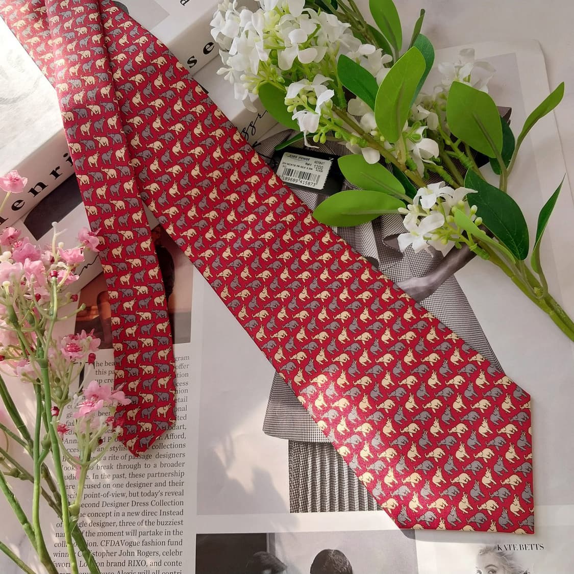 짐톰슨 실크 레드 코끼리 모티브 넥타이 9.2cm 새제품 K1658
 상품이미지3