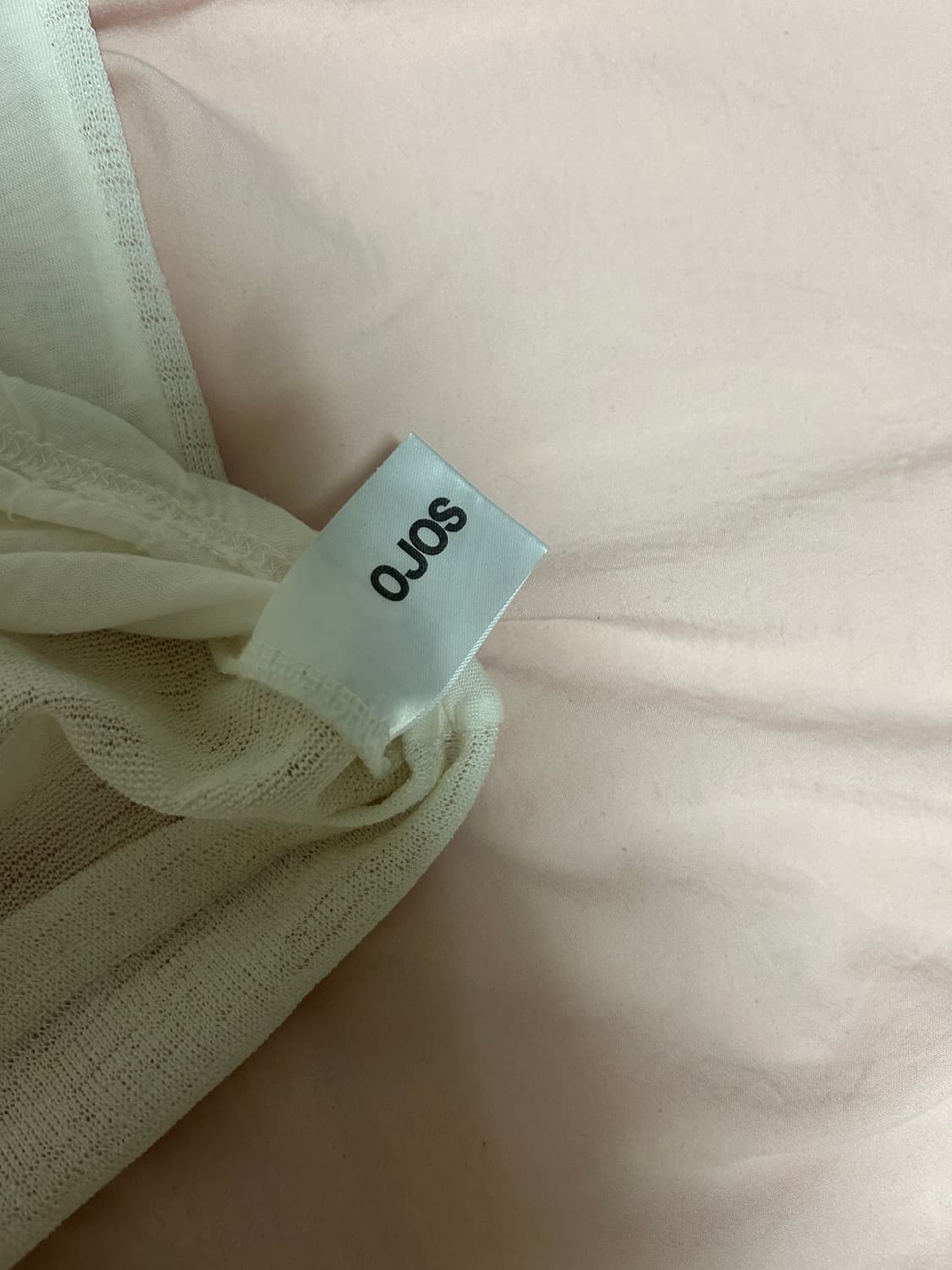 오호스 Sheer Knit Half Top / Ivory 상품이미지9