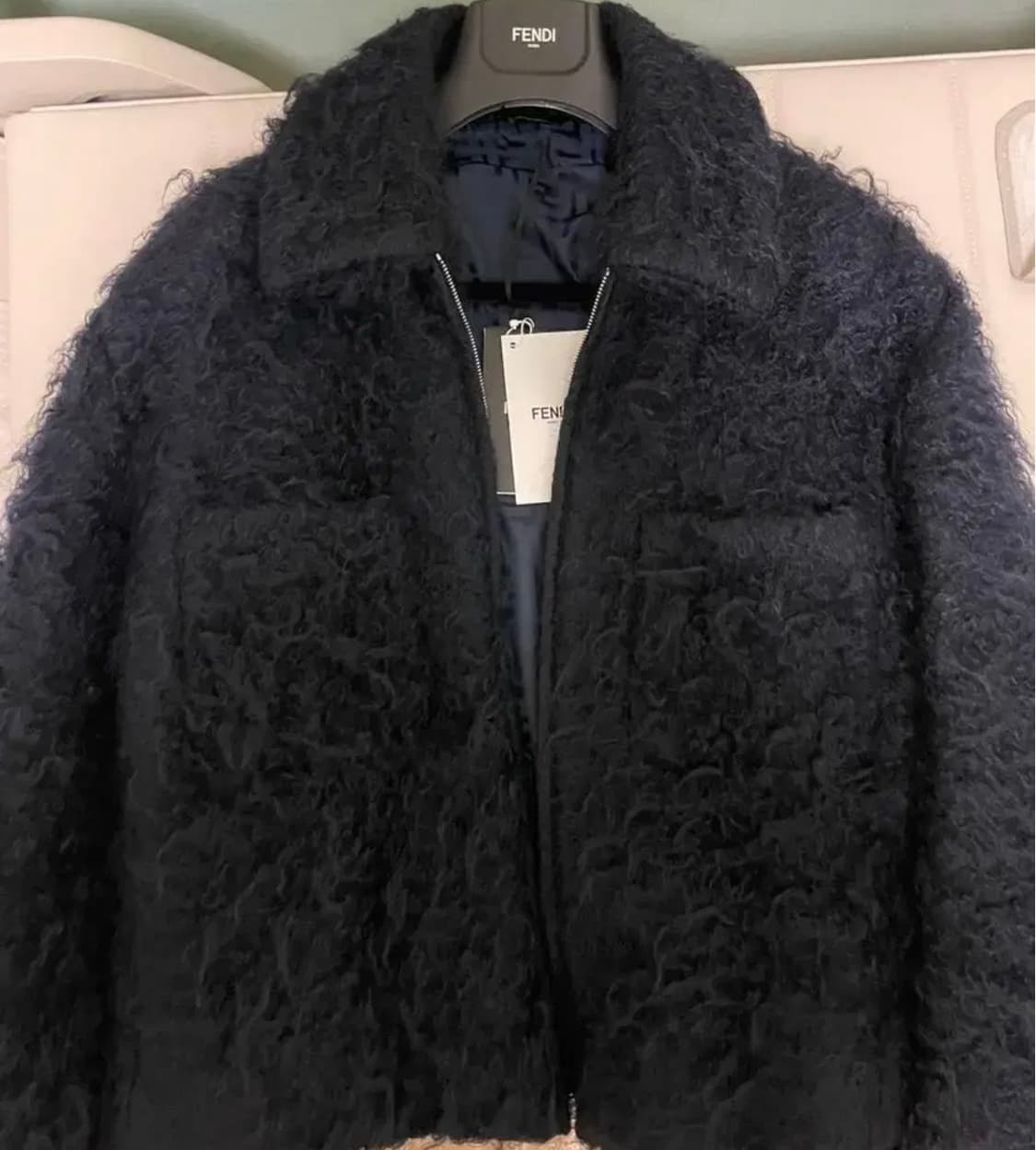 [미개봉 새상품] 펜디 23모헤어 블루종 자켓(컬렉션제품) 네이비 48 상품이미지4