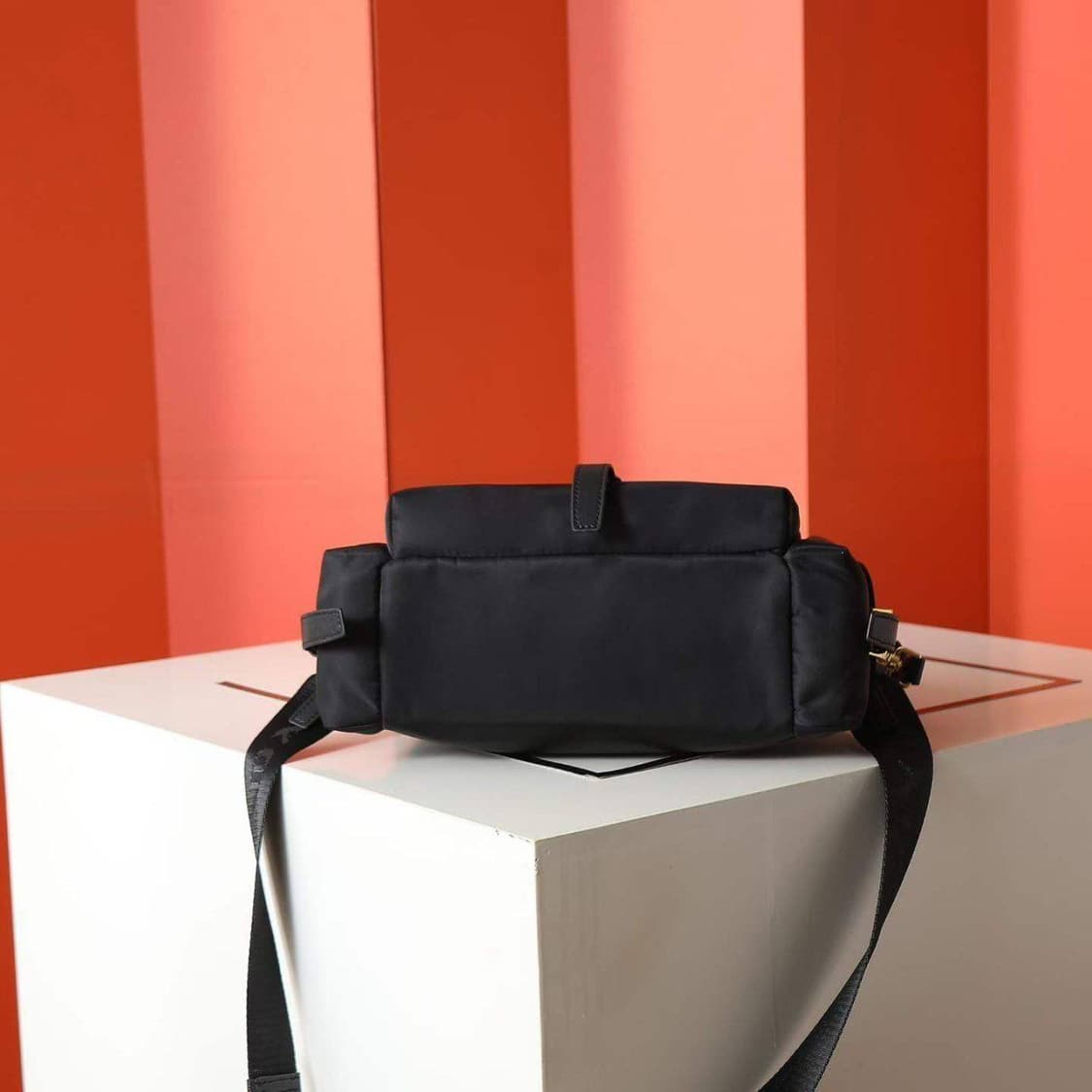 프라다 익스플로어(Prada Explore) 숄더백
 상품이미지3