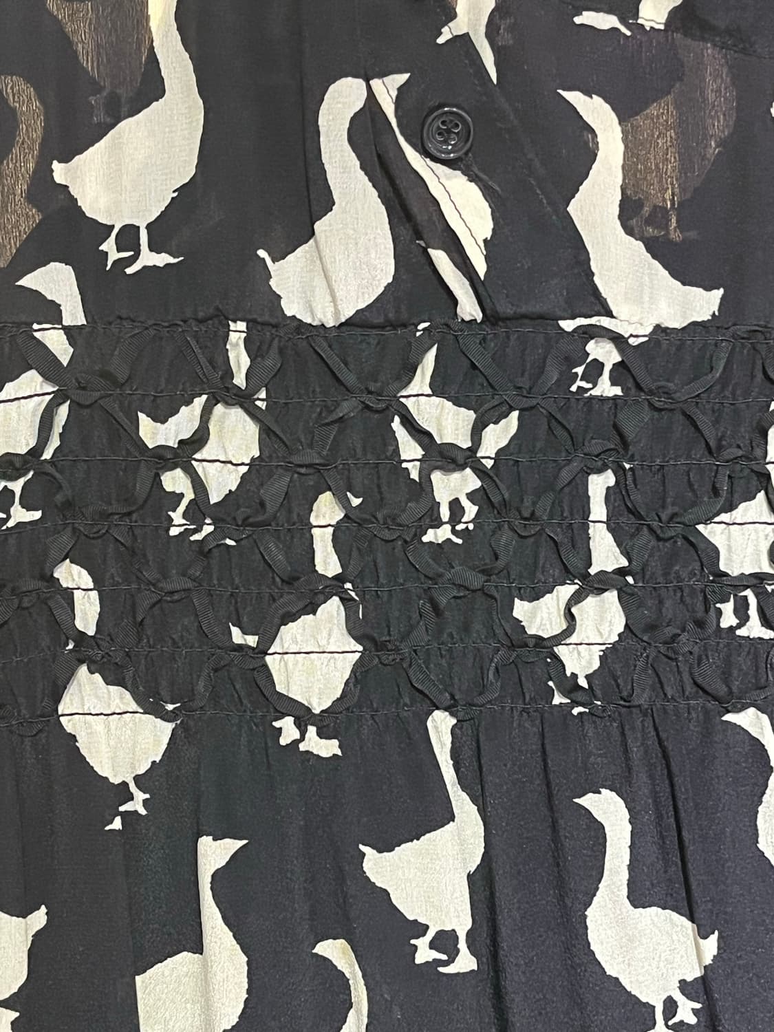 모스키노 칩앤시크 구스 프린트 실크 원피스 (이탈리아제) 상품이미지3