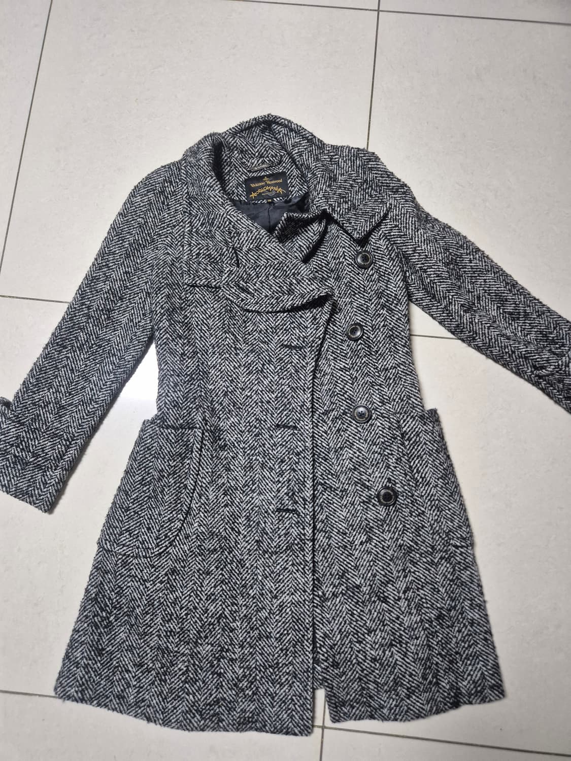 비비안웨스트우드 여성용 헤링본 코트 38 (55-슬림66) 상품이미지1