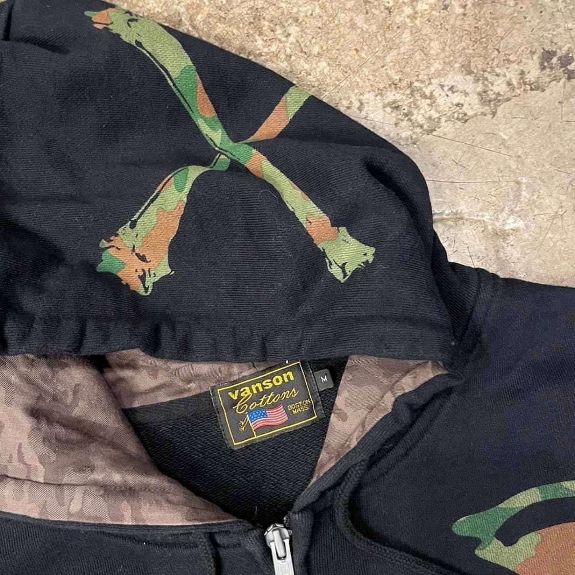 밴슨 레더 본 카모 후드 집업 상품이미지3