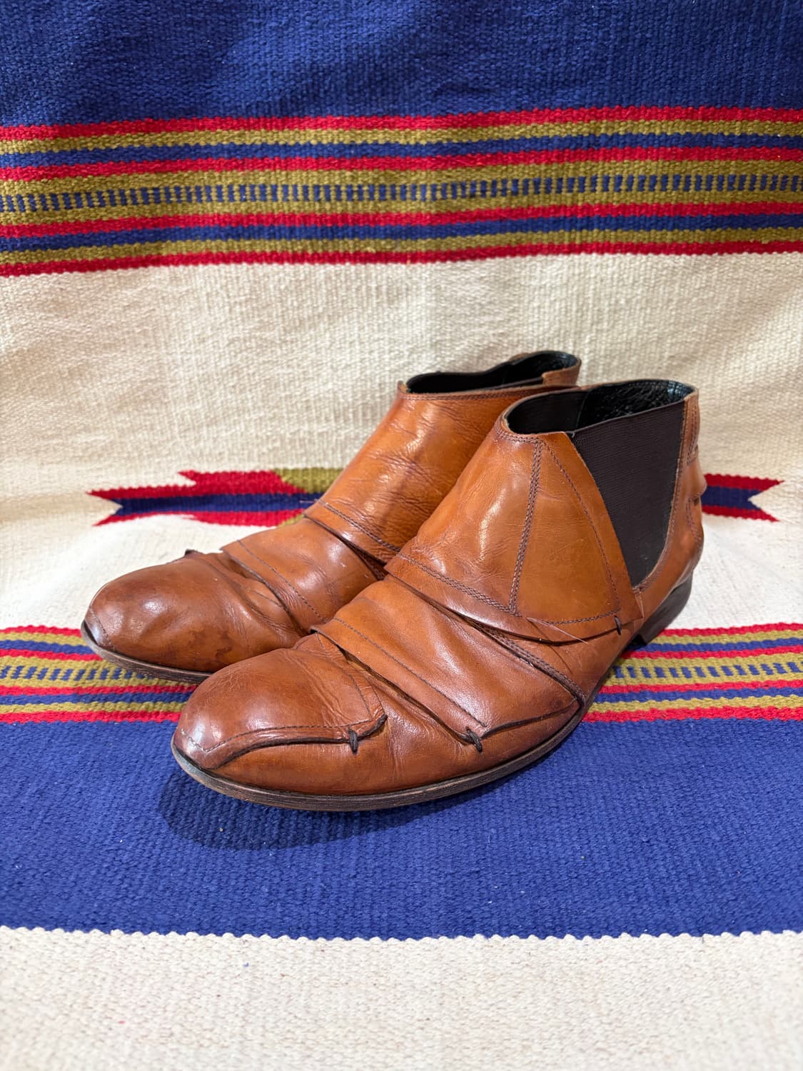 훕데두 레이어드 드레이프 사이드 고어 부츠 상품이미지1