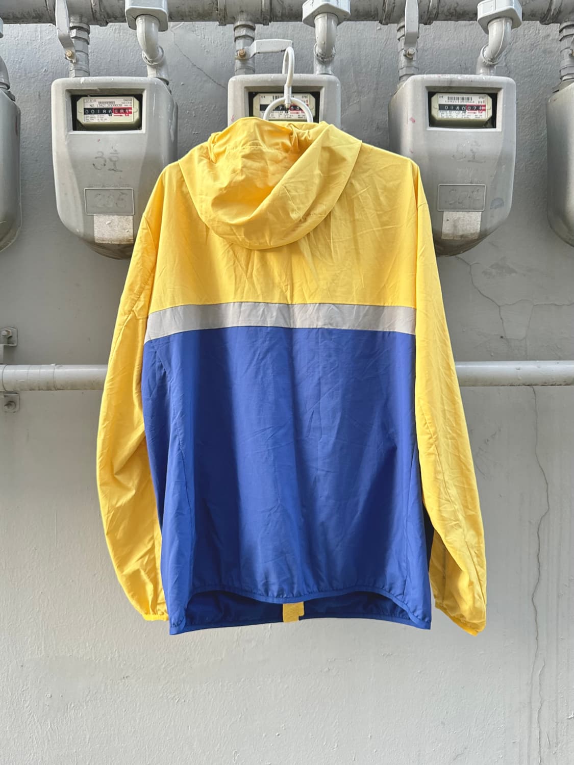 jw앤더슨 유니클로 컬러블록 바람막이 (yellow) 상품이미지4