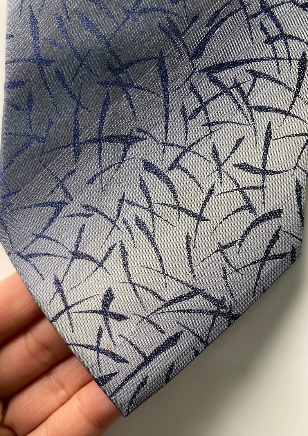 입생로랑 넥타이 상품이미지10