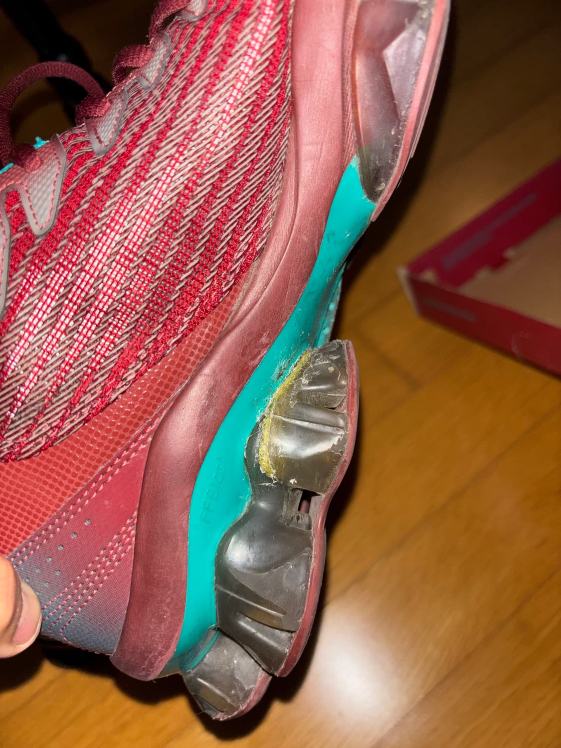 아식스 키코 코스타디노브 젤 퀀텀 레비트렉 파이어드 브릭 (285) 상품이미지3