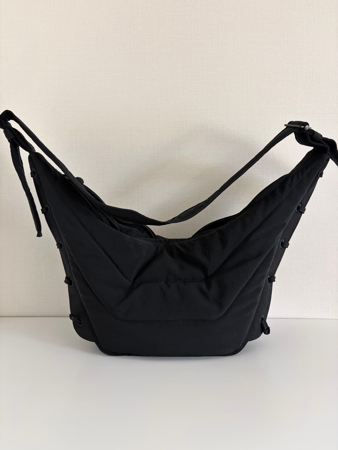 르메르 소프트 게임백 미디움 블랙 상품이미지2