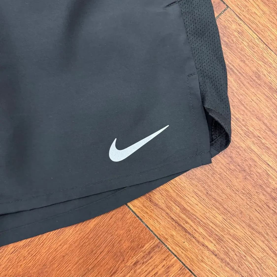 (새상품) M 나이키 런닝 블랙 반바지 팬츠 상품이미지3