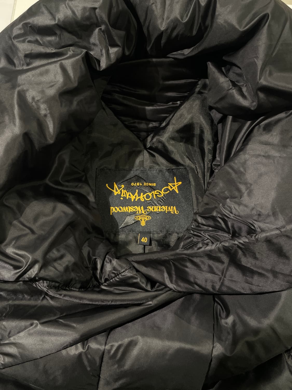 비비안 웨스트우드 앵글로마니아 블랙 하이넥 구스 다운 패딩 상품이미지7