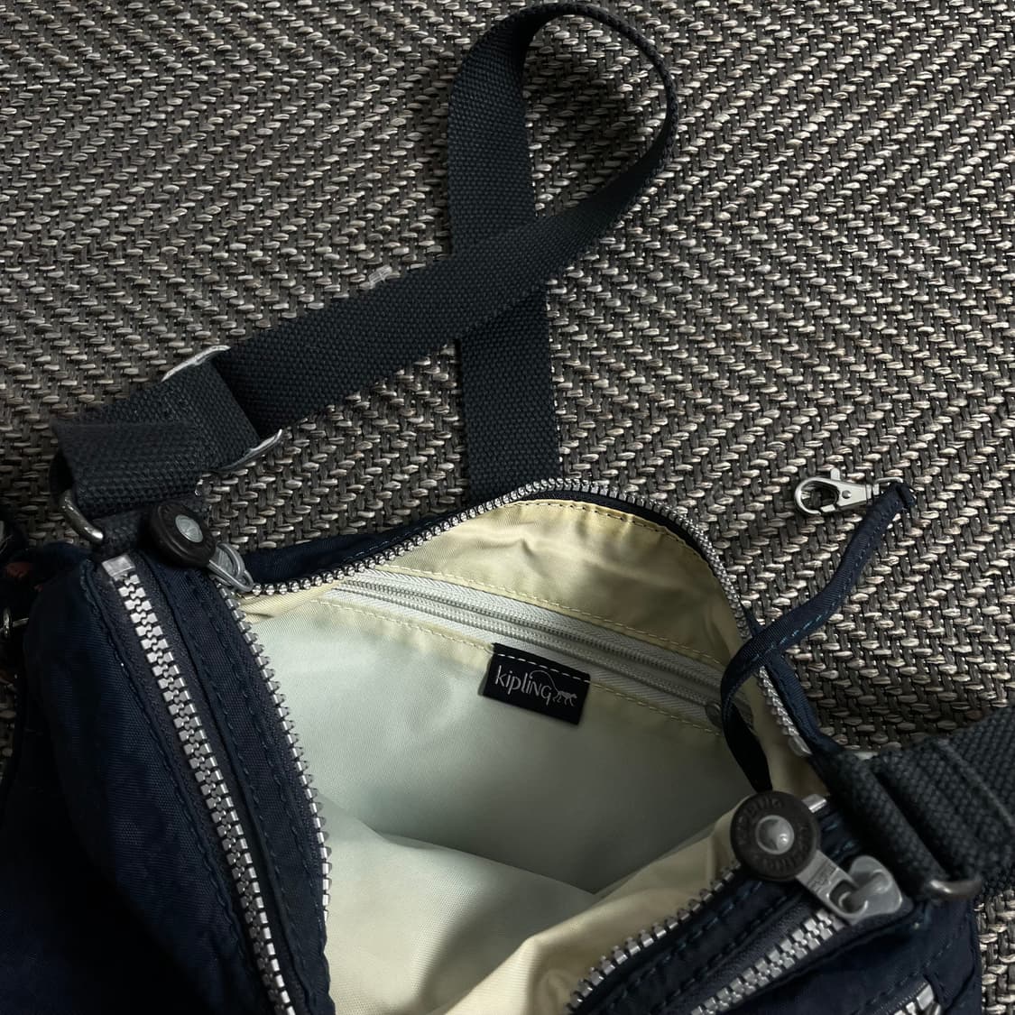 키플링 y2k 키링 올드스쿨 나일론 크로스백y 3114 상품이미지5