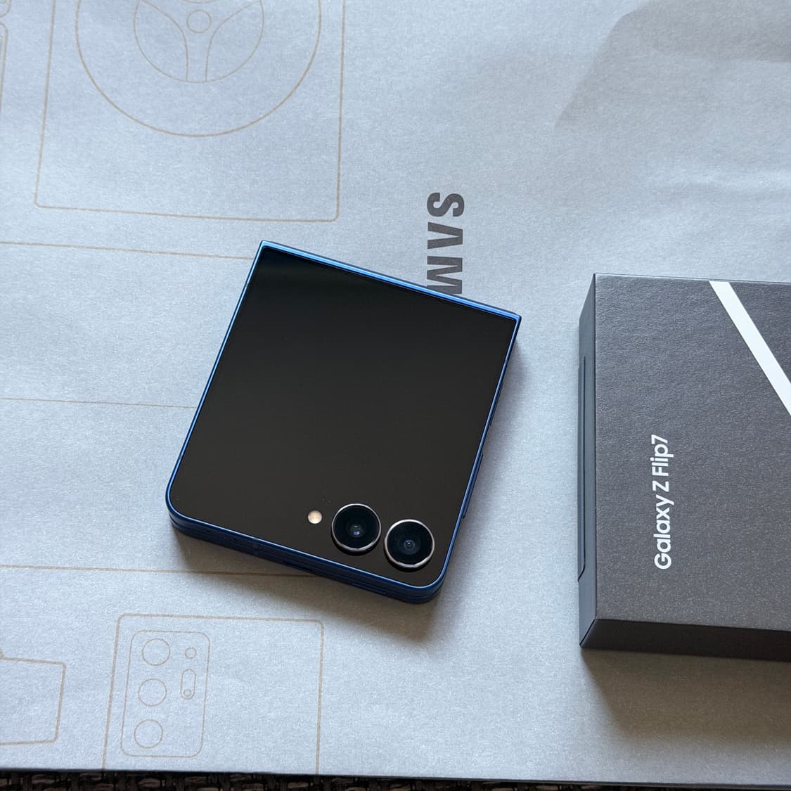 삼성 갤럭시 Z플립7 256GB 풀박스 상품이미지4