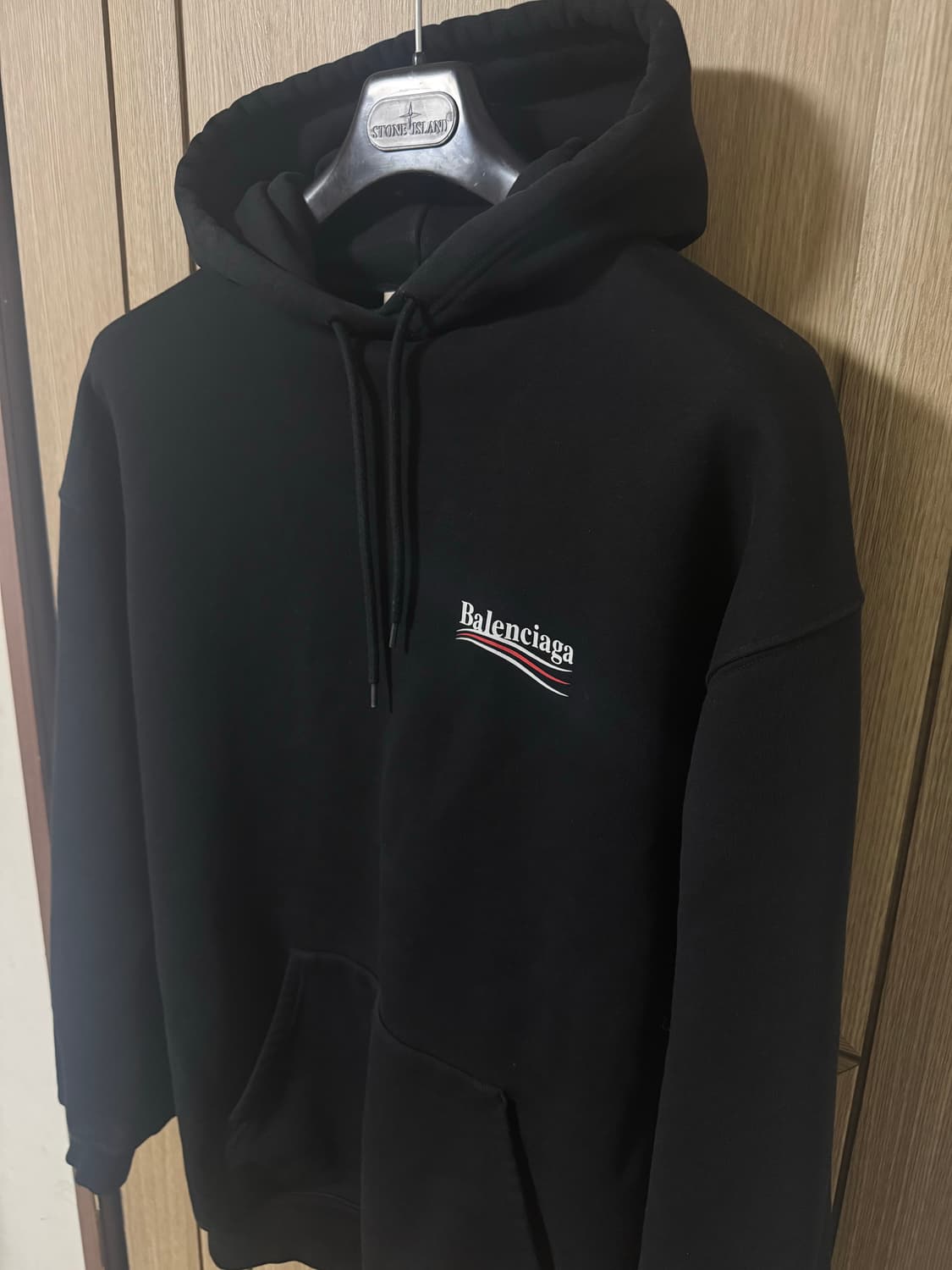 발렌시아가 웨이브로고 오버핏 후드 블랙 상품이미지2