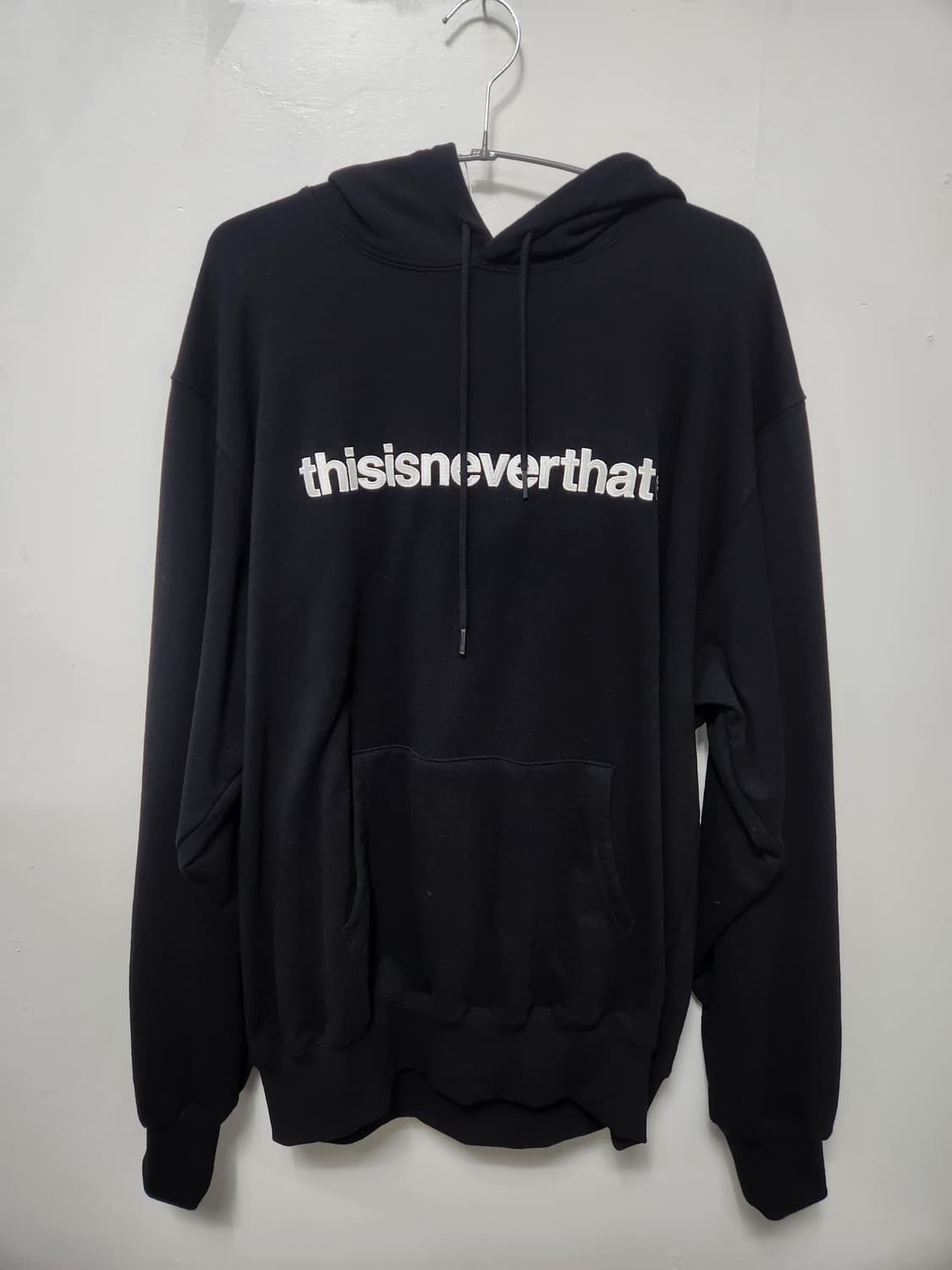 디스이즈네버댓 24SS T-Logo 후디 블랙 상품이미지1