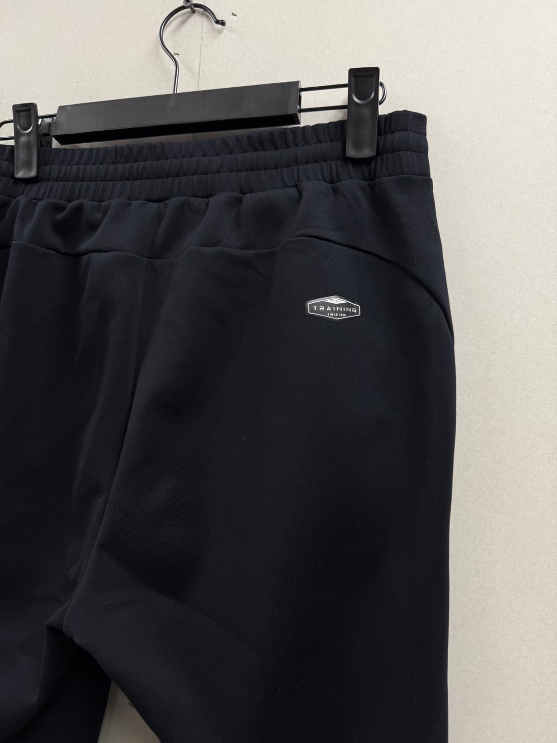 여성 75 M / 다이나핏 트레이닝 팬츠 블랙 상품이미지6